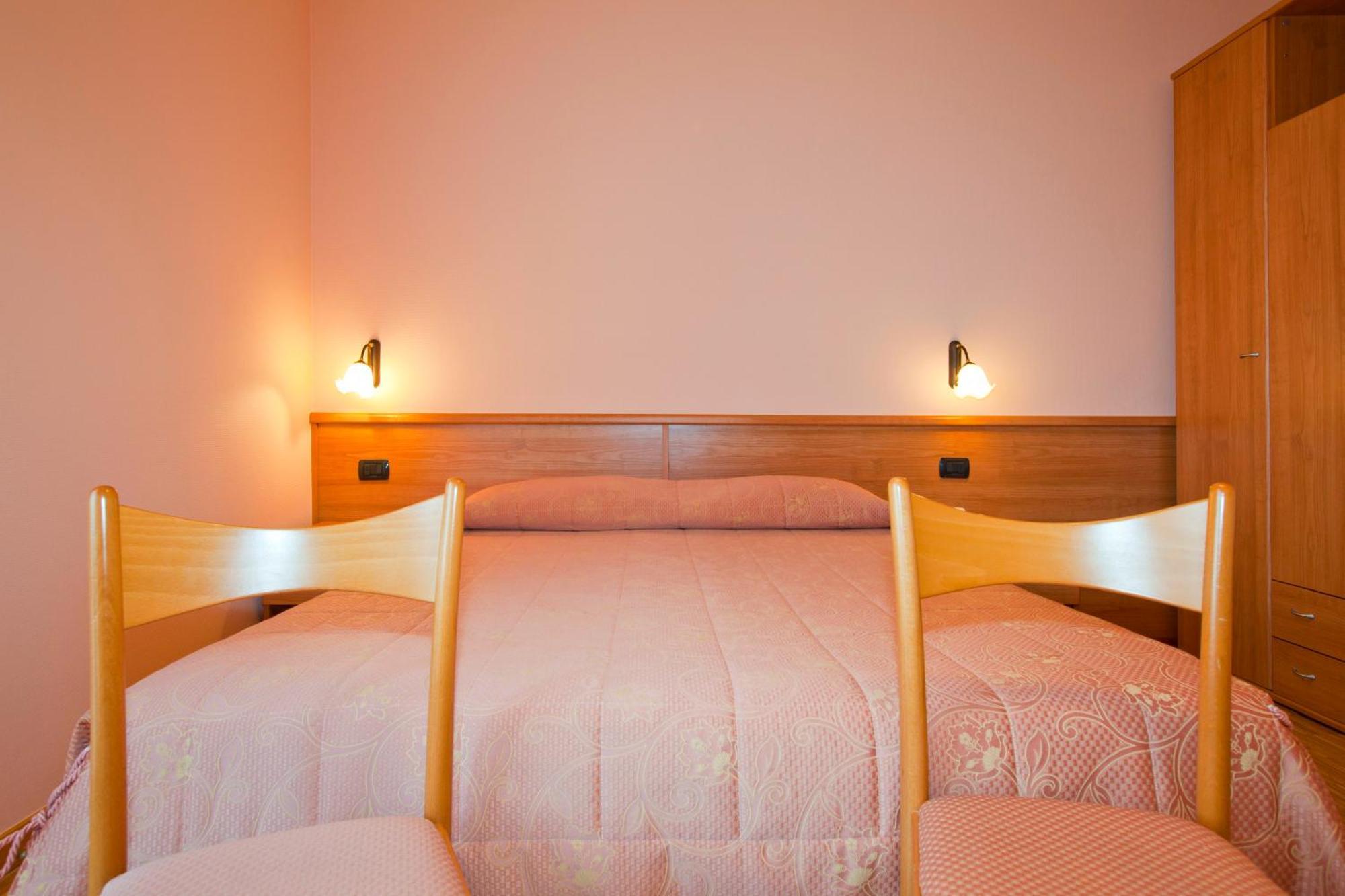 Hotel Migliorati Castione della Presolana Cameră foto